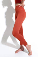 Selina Shiny Rib V-Back 7/8 Legging